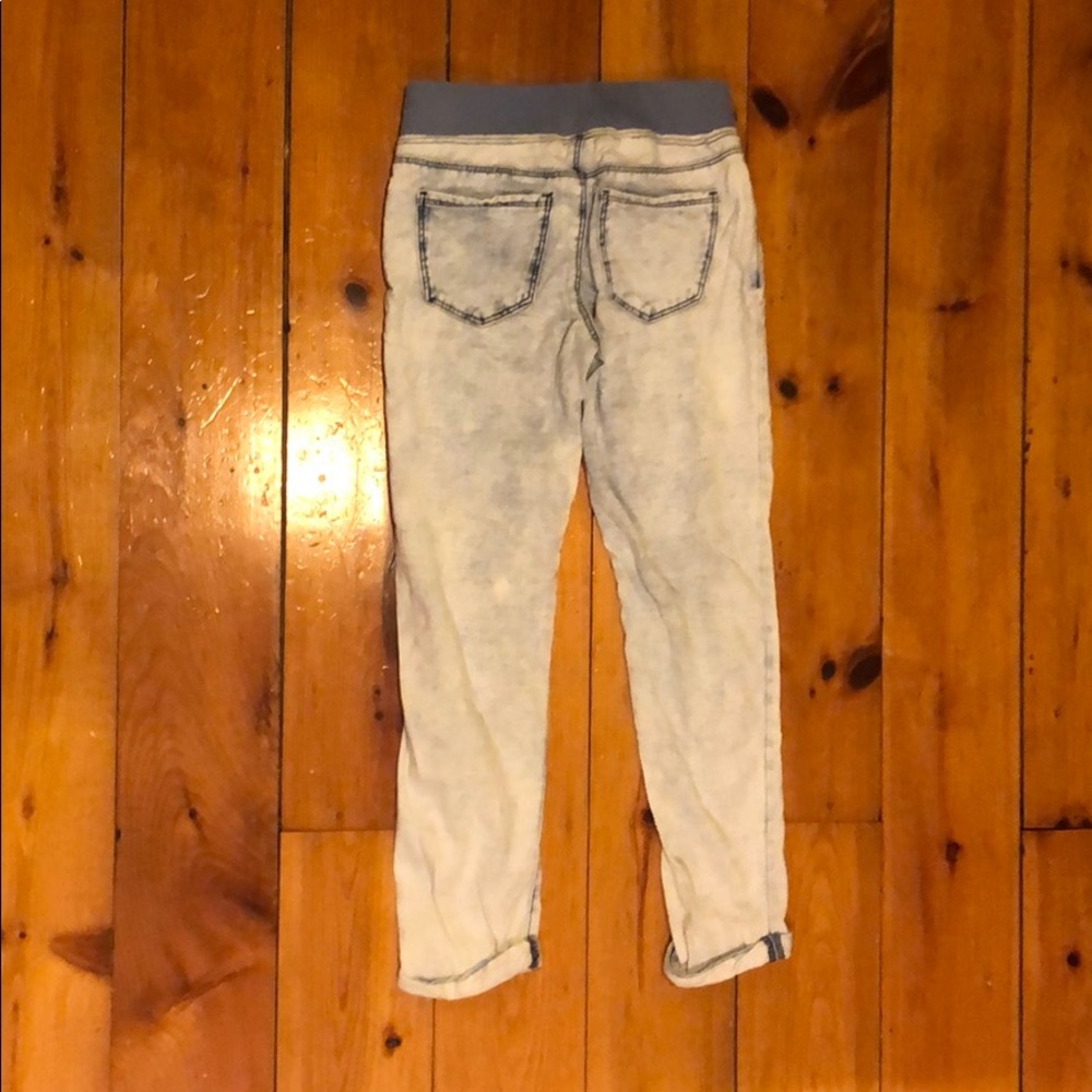 Arizona Capris - Picture 3 of 5